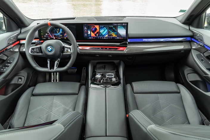 BMW i5 intérieur