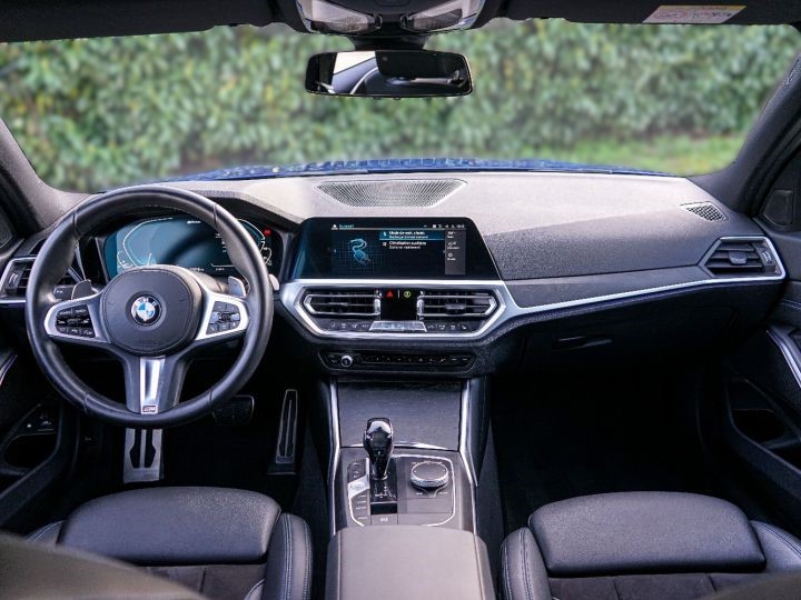BMW Série 3 intérieur